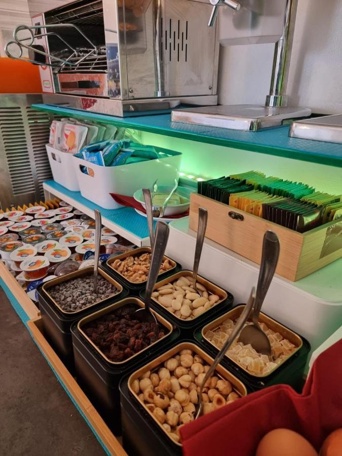 奥切德酒店 利尼亚诺萨比亚多罗 外观 照片